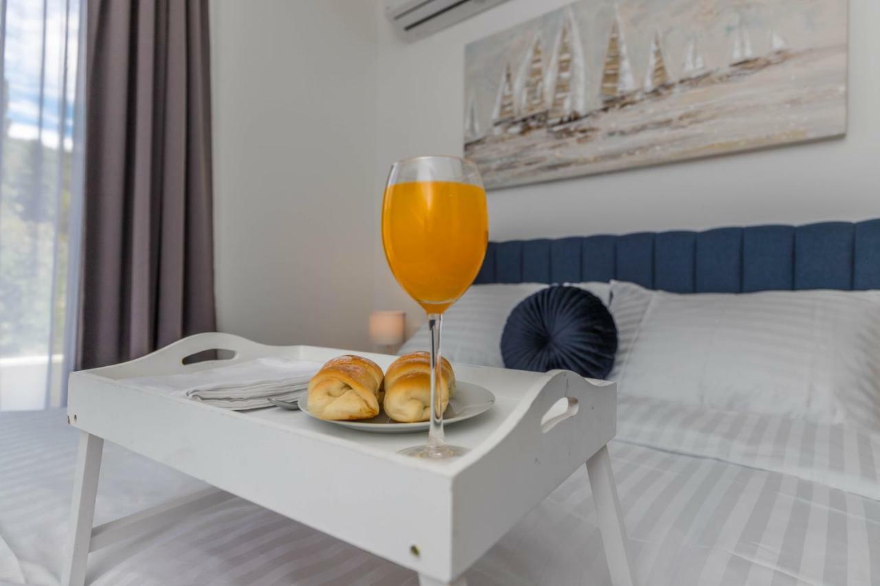 Apartments Ines Selce Exterior foto